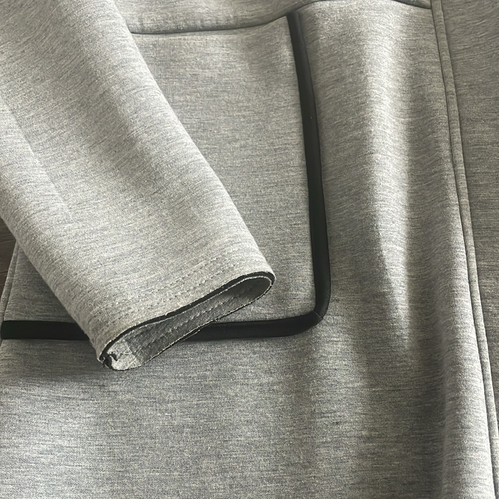 Spring Coat - Picture 2 of 5